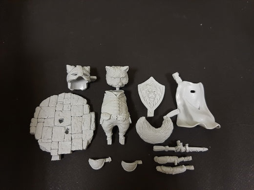 Mursieur The Lion Heart - Cat Knight figure
