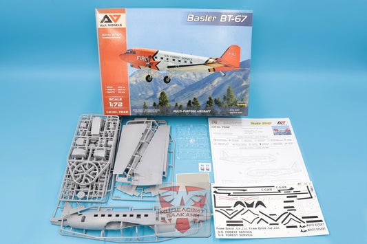 BT-67 (DC-3) turboprop utility aircraft 1/72