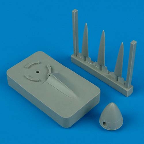 Spitfire Mk.V Rotol Propeller w/ Tool