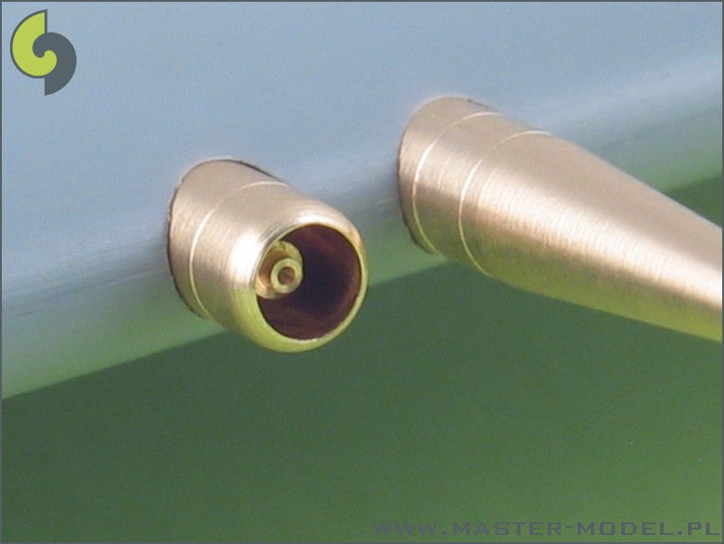 Supermarine Spitfire early E wing - Hispano 20mm and 50cal