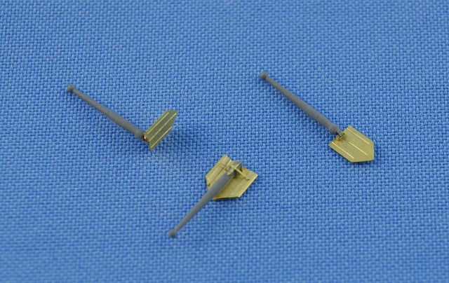 German WW2 Folding shovels